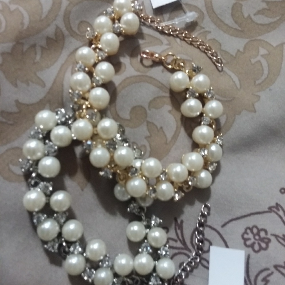 Jewelry - Picture 3 of 3
